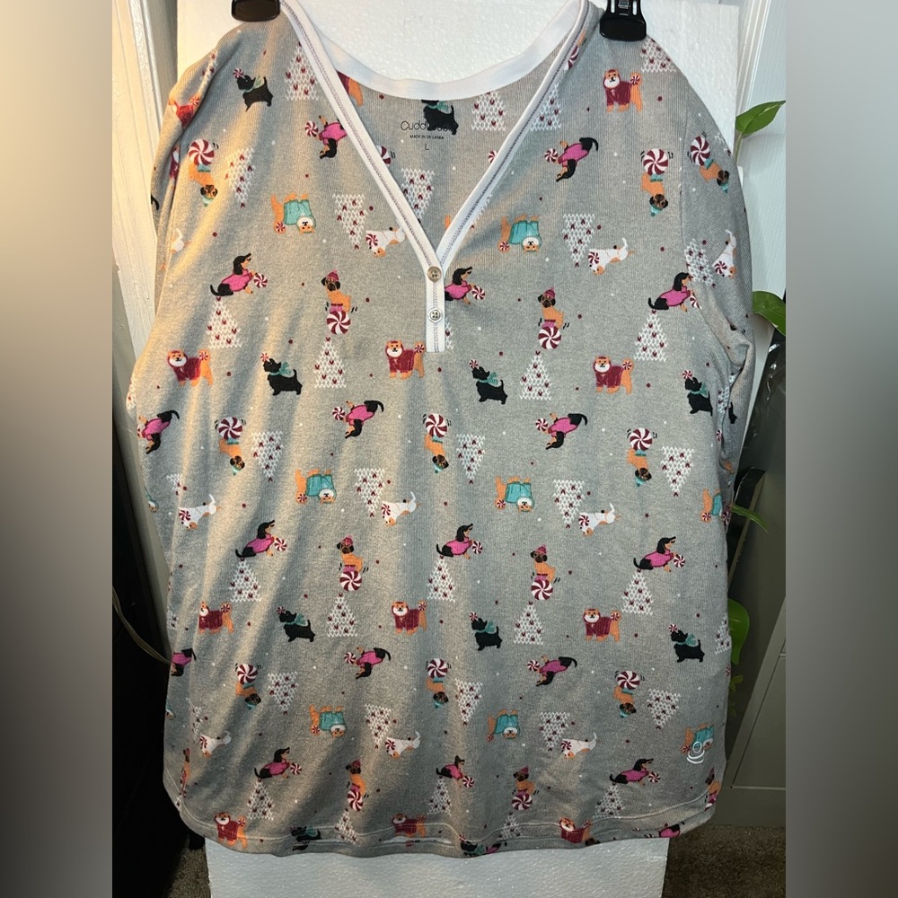 Cuddle Duds size large pajamas with Dachshunds!